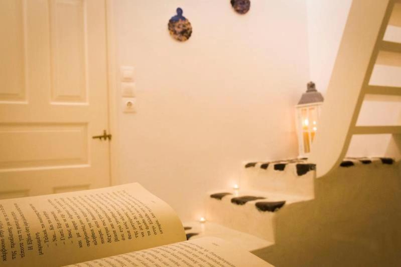 Linos Suites Emporio  Экстерьер фото